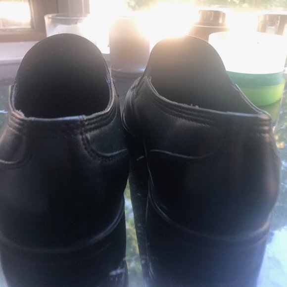 MENS Black Slip-ons: To Boot New York -Adam Derrick - Picture 6 of 6